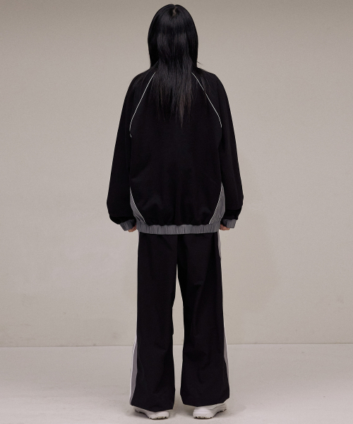 F.ILLUMINATE（フィルミネイト）の「パイピングサークルロゴスウェットシャツ-ブラック（スウェット・レディース・その他・MEDIUM/LARGE/SMALL）」の6枚目の写真