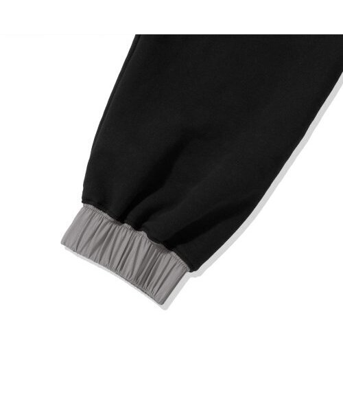 F.ILLUMINATE（フィルミネイト）の「パイピングサークルロゴスウェットシャツ-ブラック（スウェット・レディース・その他・MEDIUM/LARGE/SMALL）」の9枚目の写真