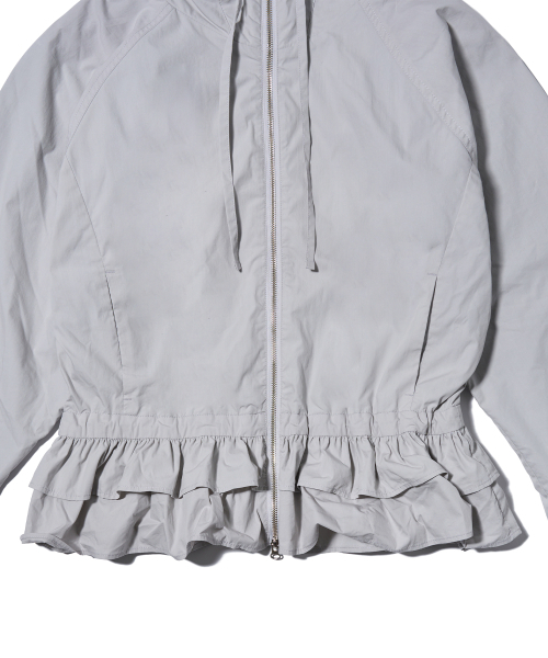 YOUHEE(ユヒ)の「RUFFLE DETAILED WINDBREAKER GREY(その他アウター・レディース・その他・FREE)」の5枚目の写真