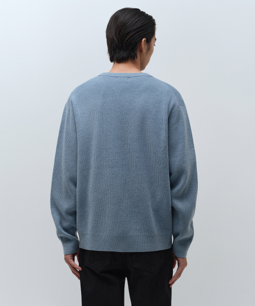 MUSINSA STANDARD（ムシンサスタンダード）の「[ビクトリアウール] ミニマルリブクルーネックニット [スカイブルー]（ニット/セーター・メンズ・その他・SMALL/MEDIUM/LARGE/X-LARGE/XX-LARGE）」の3枚目の写真