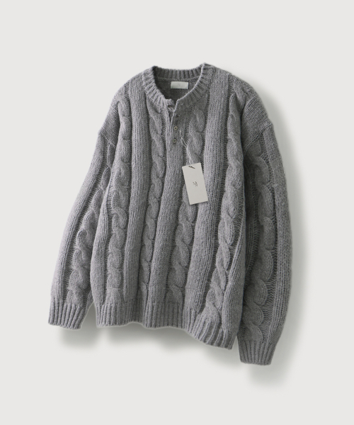 MOOD INSIDE(ムードインサイド)の「Sono Cable Henry Neck Knit_Gray(ニット/セーター・レディース・グレー・LARGE/MEDIUM)」の1枚目の写真
