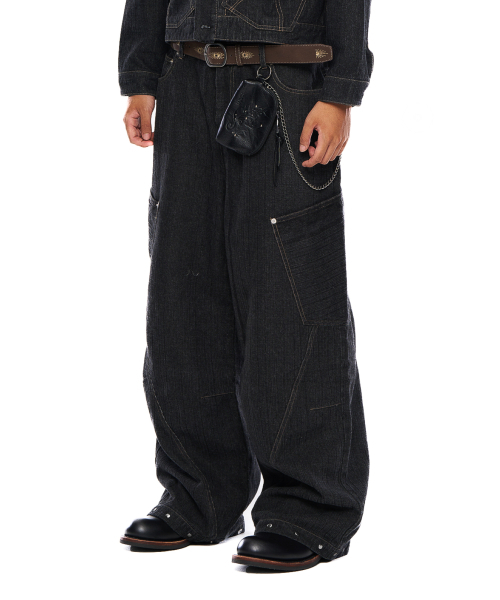 AAKAM(アーカム)の「Ankle Studded Denim Pants (Black)(デニムパンツ・レディース・その他・1/2)」の10枚目の写真