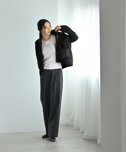 STYLE DELI（スタイルデリ）の「【BLK001】ナイロン切り替えショートブルゾン（Tシャツ/カットソー・レディース・ブラック/グレー・FREE）」の4枚目の写真