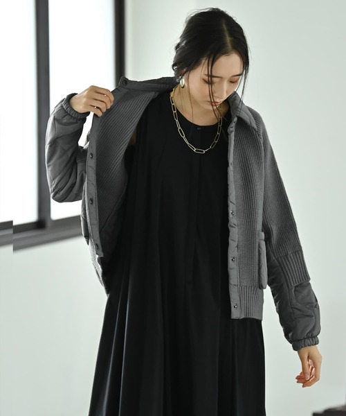 STYLE DELI（スタイルデリ）の「【BLK001】ナイロン切り替えショートブルゾン（Tシャツ/カットソー・レディース・ブラック/グレー・FREE）」の16枚目の写真