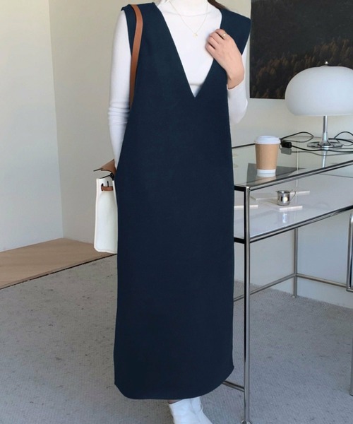 deux amour（ドゥーザムール）の「サイドスリット深Vジャンバースカート（ジャンパースカート・レディース・ブラック/ブラウン/アイボリー・FREE）」の5枚目の写真