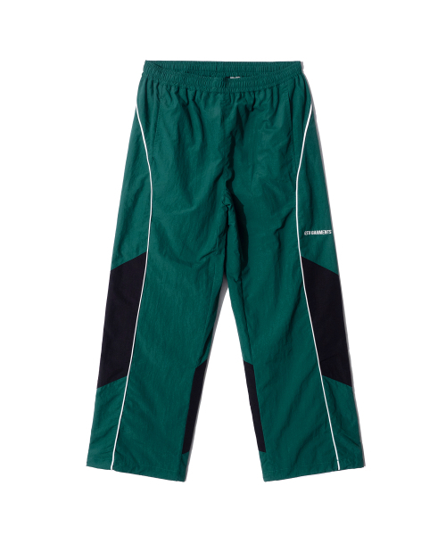 QT8 GARMENTS（キューティーエイトガーメント）の「LB Track Pants (Green/Black)（スウェットパンツ・レディース・その他・MEDIUM/LARGE/X-LARGE）」の2枚目の写真