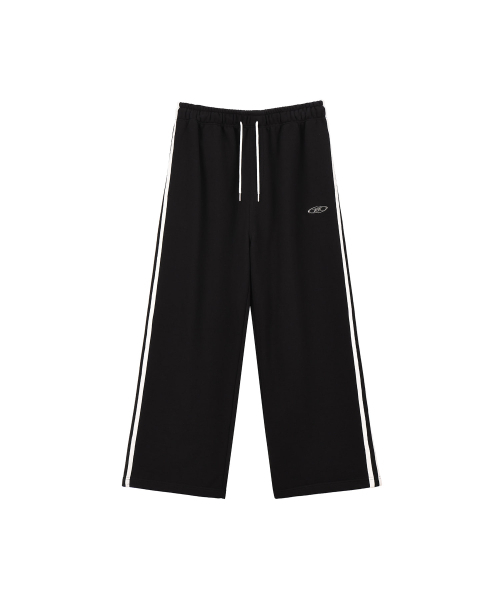 BORN TO WIN（ボーントゥウィン）の「CHROME B TRACK LINE SEMI WIDE PANTS [BLACK]（スウェットパンツ・メンズ・その他・1/2/3）」の2枚目の写真