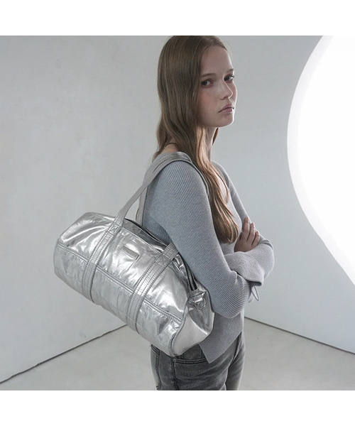Vivacious（ビバシャス）の「Lesse Boston Bag - 10COL（ボストンバッグ・レディース・アイボリー/クリアブラック/ブラックミックス/ベビーピンク/ライトブラック/アッシュブラウン/シルバー/ブラック/ライトブルー/ライトグレー・FREE）」の10枚目の写真