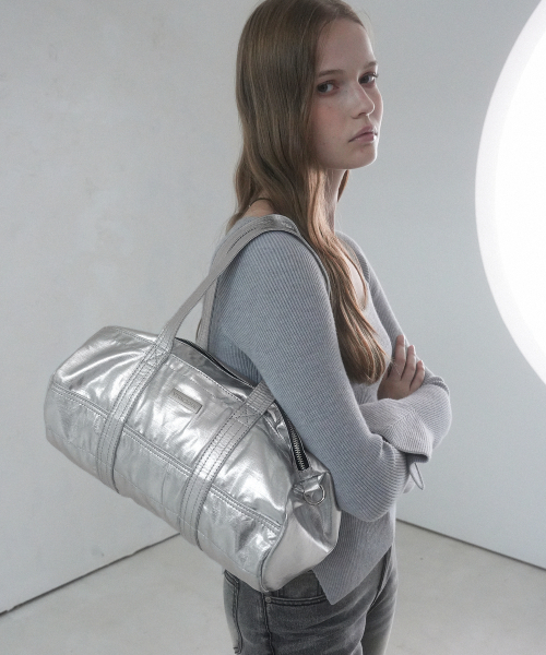 Vivacious（ビバシャス）の「Lesse Boston Bag - 10COL（ボストンバッグ・レディース・アイボリー/クリアブラック/ブラックミックス/ベビーピンク/ライトブラック/アッシュブラウン/シルバー/ブラック/ライトブルー/ライトグレー・FREE）」の16枚目の写真