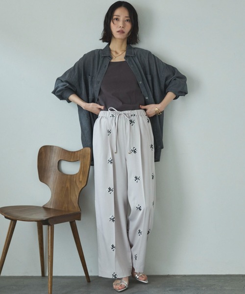 Doux archives（ドゥアルシーヴ）の「２ＷＡＹシアーデニムシャツ（シャツ/ブラウス・レディース・ブルー/チャコールグレー/サックスブルー・FREE）」の8枚目の写真