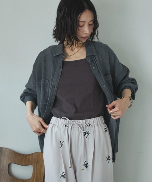 Doux archives（ドゥアルシーヴ）の「２ＷＡＹシアーデニムシャツ（シャツ/ブラウス・レディース・ブルー/チャコールグレー/サックスブルー・FREE）」の13枚目の写真