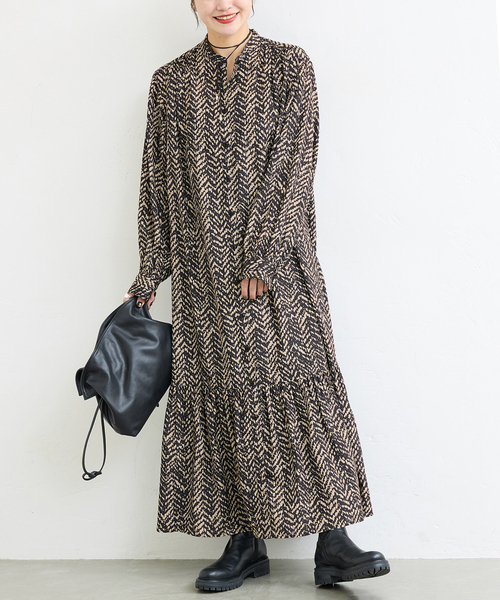 JOURNAL STANDARD（ジャーナルスタンダード）の「《WEB限定追加》ランダムヘリンボーンプリントワンピース（ワンピース・レディース・ブラック・FREE）」の8枚目の写真