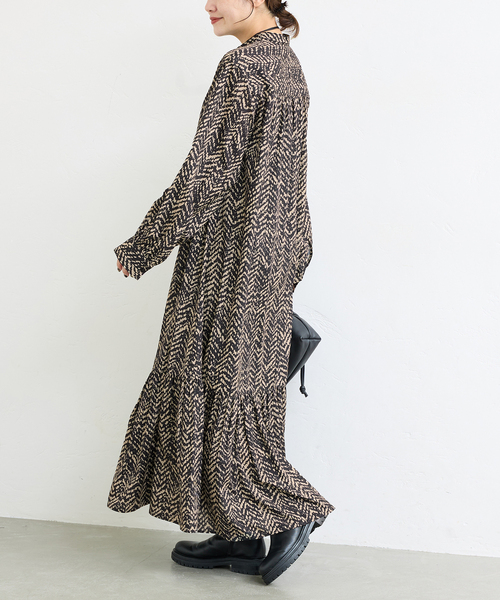 JOURNAL STANDARD（ジャーナルスタンダード）の「《WEB限定追加》ランダムヘリンボーンプリントワンピース（ワンピース・レディース・ブラック・FREE）」の10枚目の写真