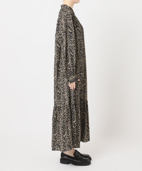 JOURNAL STANDARD（ジャーナルスタンダード）の「《WEB限定追加》ランダムヘリンボーンプリントワンピース（ワンピース・レディース・ブラック・FREE）」の14枚目の写真