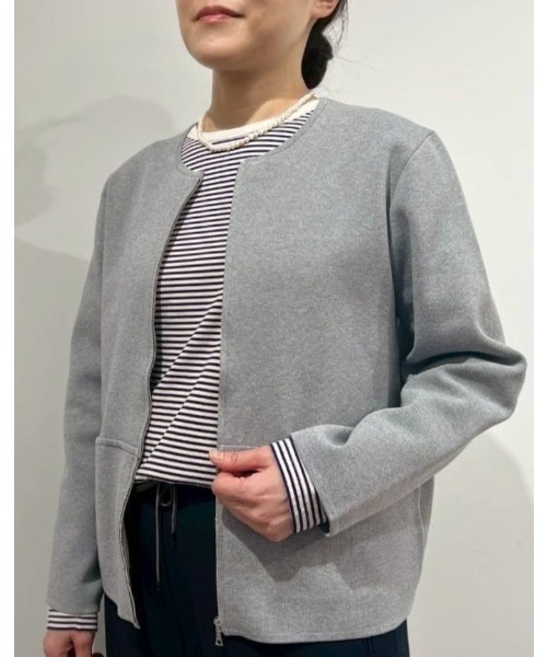 human woman(ヒューマンウーマン)の「◆【ウォッシャブル】コットンスムースジップアップジャケット(カーディガン/ボレロ・レディース・ネイビー/グレー・MEDIUM)」の3枚目の写真