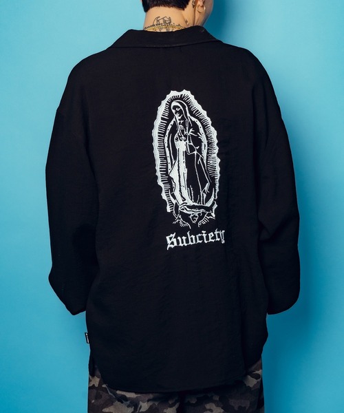 Subciety（サブサエティ）の「Embroidery Maria open collar shirt（シャツ/ブラウス・メンズ・オリーブ/ブラック/ホワイト・SMALL/MEDIUM/LARGE/X-LARGE）」の2枚目の写真