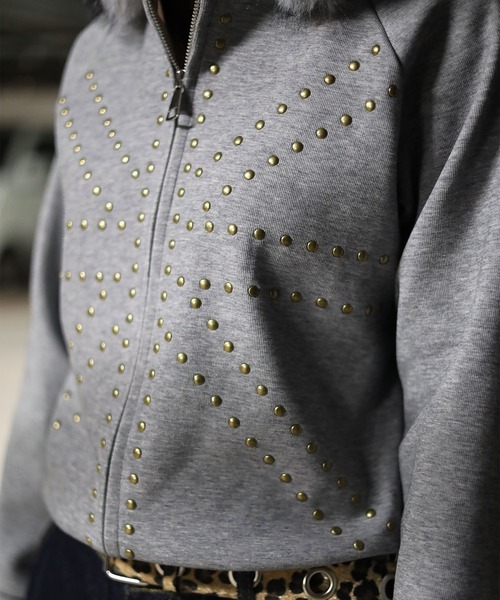 ATMARK(アットマーク)の「《フリーサイズ / UNISEX 》ユニオンジャック スタッズファーパーカー(パーカー・レディース・ブラック/グレー・FREE)」の18枚目の写真
