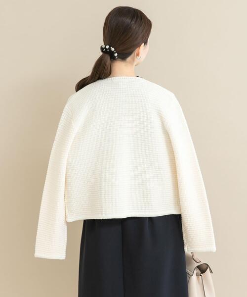 URBAN RESEARCH ROSSO WOMEN（アーバンリサーチ　ロッソ）の「『WEB/一部店舗限定』ツイードノーカラーニットジャケット（ノーカラージャケット・レディース・ネイビー/オフホワイト・FREE）」の8枚目の写真