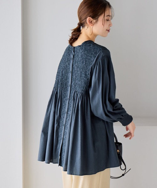 ダブルフロントやわらか刺繍ブラウス《オケージョン2026SS》（シャツ