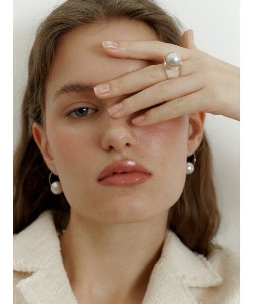 LOVE ME MONSTER(ラブミーモンスター)の「Soft Silver Pearl Ring(リング・レディース・シルバー・FREE)」の2枚目の写真