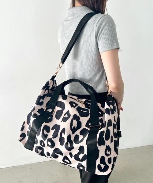wears(ウェアーズ)の「レオパード 大容量 トラベルバッグ ボストンバッグ(ボストンバッグ・レディース・ピンク/ブラック・FREE)」の5枚目の写真