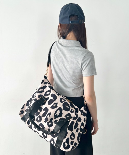 wears(ウェアーズ)の「レオパード 大容量 トラベルバッグ ボストンバッグ(ボストンバッグ・レディース・ピンク/ブラック・FREE)」の8枚目の写真