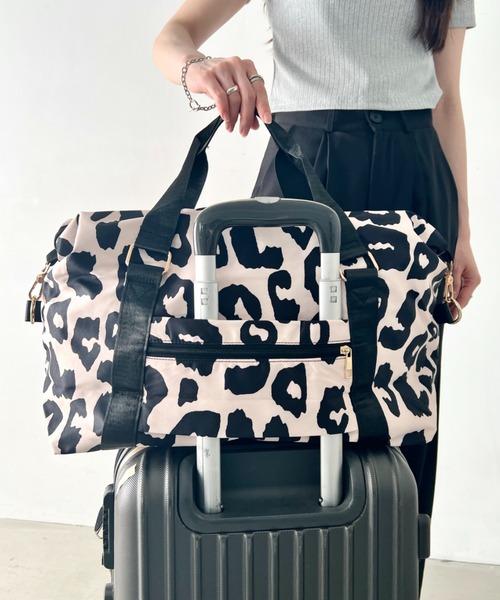 wears(ウェアーズ)の「レオパード 大容量 トラベルバッグ ボストンバッグ(ボストンバッグ・レディース・ピンク/ブラック・FREE)」の3枚目の写真