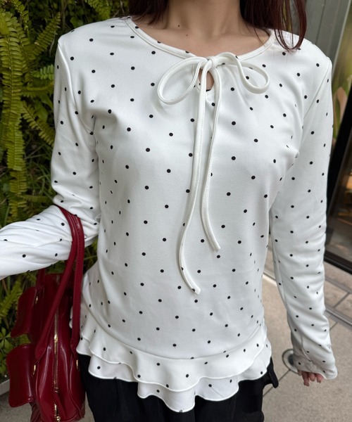 Nia(ニア)の「Nia(ニア)/リボン付きドット柄フリルトップス(Tシャツ/カットソー・レディース・グレー/ホワイト・MEDIUM/SMALL)」の9枚目の写真