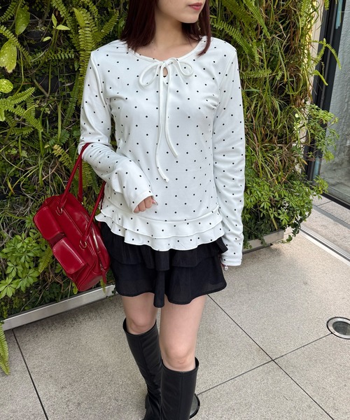Nia(ニア)の「Nia(ニア)/リボン付きドット柄フリルトップス(Tシャツ/カットソー・レディース・グレー/ホワイト・MEDIUM/SMALL)」の10枚目の写真