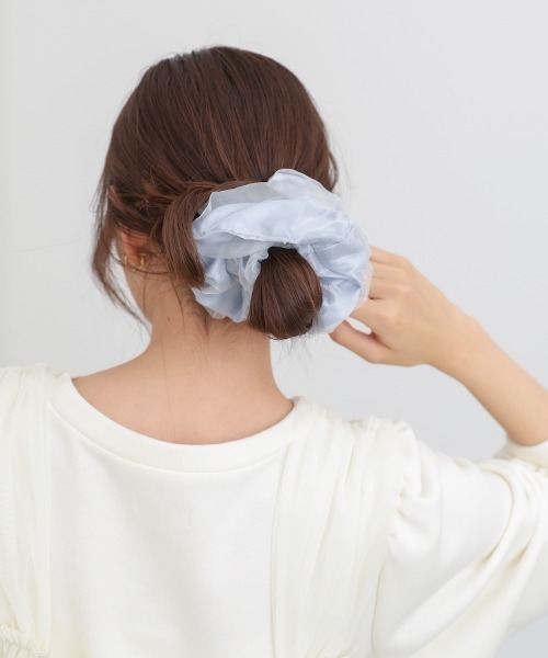 Bab（バブ）の「オーガンジー×サテンシュシュ（シュシュ・レディース・ライトピンク/ライトブルー/シルバー/ゴールド・ONESIZE）」の6枚目の写真