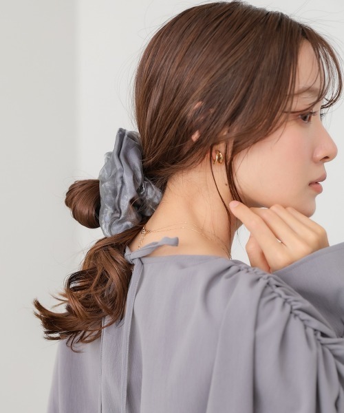 Bab（バブ）の「オーガンジー×サテンシュシュ（シュシュ・レディース・ライトピンク/ライトブルー/シルバー/ゴールド・ONESIZE）」の8枚目の写真