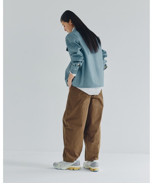 ASICS(アシックス)の「GEL-KINETIC FLUENT / ゲルキネティック フルーエント(スニーカー・メンズ・ホワイト×シルバー・26/27/29/25.5/24/29.5/24.5/25/26.5/23/28/27.5/28.5/23.5)」の18枚目の写真