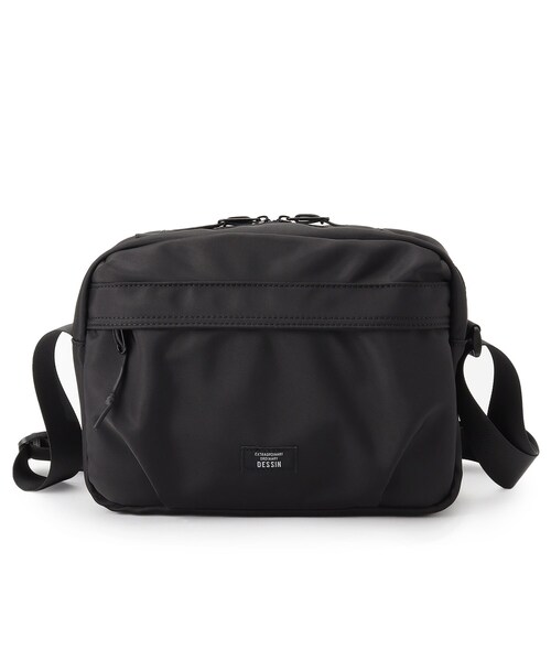Dessin（デッサン）の「【ユニセックス/軽量】ポリエステルショルダーバッグ（ショルダーバッグ・レディース・ブラック/ライトベージュ/チャコールグレー・00）」の10枚目の写真