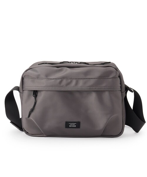 Dessin（デッサン）の「【ユニセックス/軽量】ポリエステルショルダーバッグ（ショルダーバッグ・レディース・ブラック/ライトベージュ/チャコールグレー・00）」の12枚目の写真