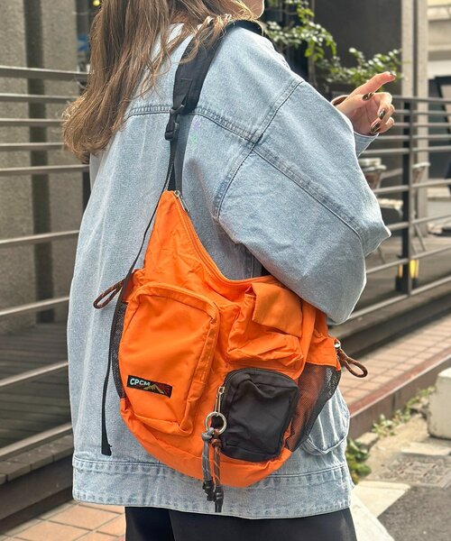 CPCM（シーピーシーエム）の「3WAYショルダーバッグ（トートバッグ・レディース・ブラック系その他/オレンジ/ブラック・FREE）」の3枚目の写真