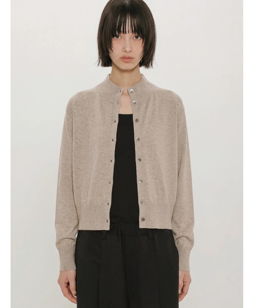MIDIUMISOLID(ミディウミソリッド)の「MIDIUMISOLID for Ladies ハイネックショートカーディガン(カーディガン/ボレロ・レディース・ブラック/ベージュ/レッド・FREE)」の1枚目の写真