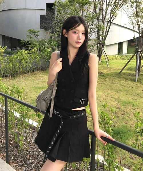 Miseki SEOUL(ミセキソウル)の「Omoi pleats wrap skirt BLACK(スカート・レディース・その他・1/2)」の4枚目の写真