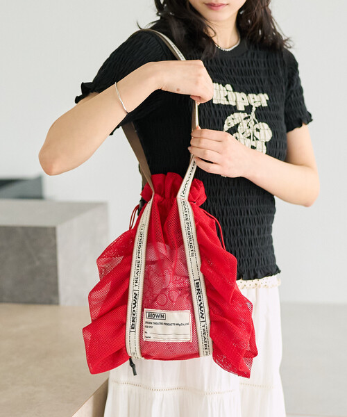 FREAK'S STORE（フリークスストア）の「BROWN THEATRE PRODUCTS × FREAK'S STORE/ブラウン シアタープロダクツ 別注 メッシュフリルシューズバッグ/シアー トートバッグ（トートバッグ・レディース・ナチュラル/グレー/ブルー/ブラック/レッド・ONE SIZE）」の12枚目の写真