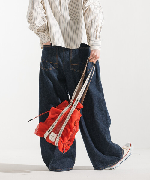 FREAK'S STORE（フリークスストア）の「BROWN THEATRE PRODUCTS × FREAK'S STORE/ブラウン シアタープロダクツ 別注 メッシュフリルシューズバッグ/シアー トートバッグ（トートバッグ・レディース・ナチュラル/グレー/ブルー/ブラック/レッド・ONE SIZE）」の17枚目の写真