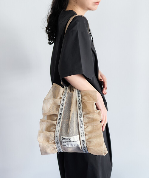 FREAK'S STORE（フリークスストア）の「BROWN THEATRE PRODUCTS × FREAK'S STORE/ブラウン シアタープロダクツ 別注 メッシュフリルシューズバッグ/シアー トートバッグ（トートバッグ・レディース・ナチュラル/グレー/ブルー/ブラック/レッド・ONE SIZE）」の20枚目の写真