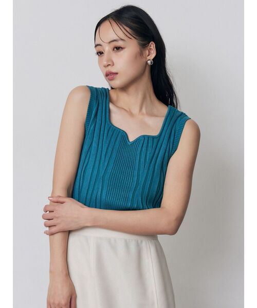 MURUA(ムルーア)の「スクエアキーネックリブニットタンク 夏服(タンクトップ・レディース・ブラック/ホワイト/オレンジ/ブルー・FREE)」の21枚目の写真