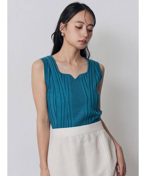 MURUA(ムルーア)の「スクエアキーネックリブニットタンク 夏服(タンクトップ・レディース・ブラック/ホワイト/オレンジ/ブルー・FREE)」の22枚目の写真
