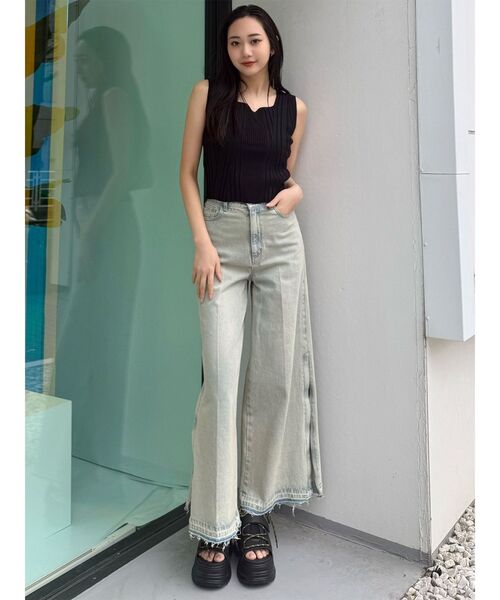 MURUA（ムルーア）の「スクエアキーネックリブニットタンク　夏服（タンクトップ・レディース・ブラック/ホワイト/オレンジ/ブルー・FREE）」の8枚目の写真
