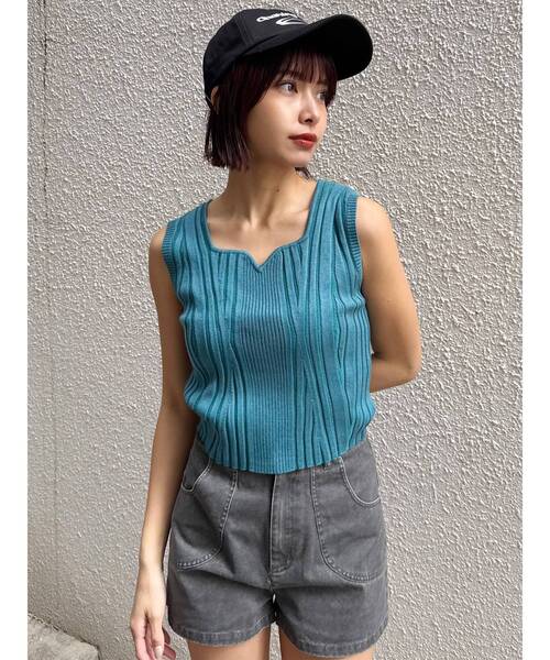 MURUA（ムルーア）の「スクエアキーネックリブニットタンク　夏服（タンクトップ・レディース・ブラック/ホワイト/オレンジ/ブルー・FREE）」の13枚目の写真