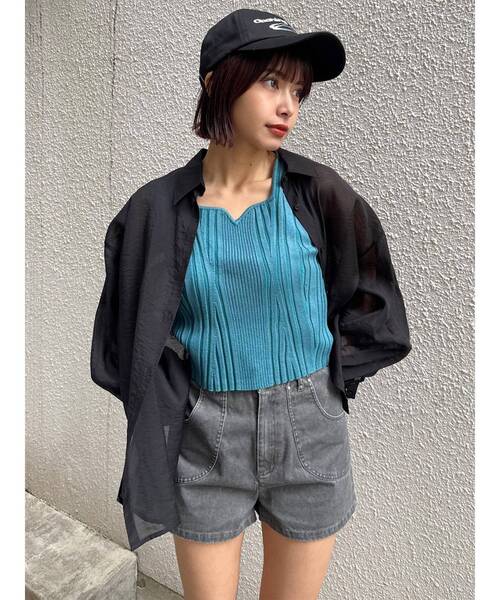 MURUA（ムルーア）の「スクエアキーネックリブニットタンク　夏服（タンクトップ・レディース・ブラック/ホワイト/オレンジ/ブルー・FREE）」の15枚目の写真
