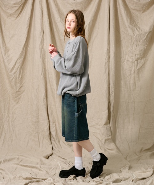 WETTEMPT（ウィテンプト）の「HENRY NECK PIGMENT WAFFLE LONG TEE / ヘンリーネックピグメントワッフルロンT（Tシャツ/カットソー・メンズ・グレー/チャコールグレー/ブラック/カーキ・SMALL/MEDIUM/LARGE）」の7枚目の写真