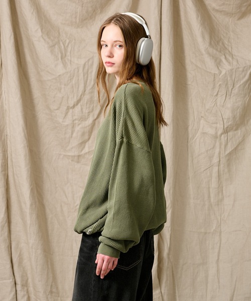 WETTEMPT（ウィテンプト）の「HENRY NECK PIGMENT WAFFLE LONG TEE / ヘンリーネックピグメントワッフルロンT（Tシャツ/カットソー・メンズ・グレー/チャコールグレー/ブラック/カーキ・SMALL/MEDIUM/LARGE）」の15枚目の写真