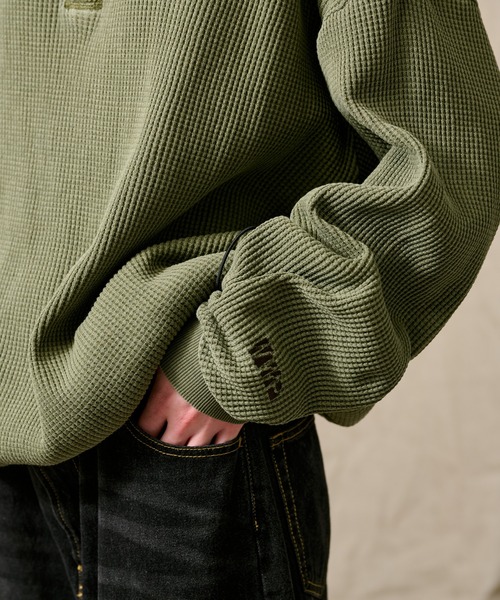 WETTEMPT（ウィテンプト）の「HENRY NECK PIGMENT WAFFLE LONG TEE / ヘンリーネックピグメントワッフルロンT（Tシャツ/カットソー・メンズ・グレー/チャコールグレー/ブラック/カーキ・SMALL/MEDIUM/LARGE）」の18枚目の写真