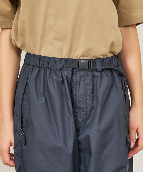 THE NORTH FACE（ザノースフェイス）の「【THE NORTH FACE / ザ・ノース・フェイス】WIND PANTS / NB32650 / チムニー / ウインドパンツ / ユニセックス（その他パンツ・メンズ・グレー/ブラック・XL/L/M）」の8枚目の写真