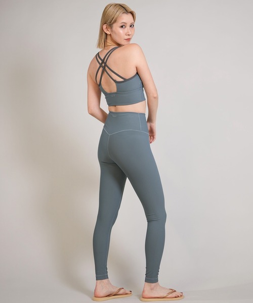 Ungrid（アングリッド）の「Ungrid/アングリッド ブラトップ リブ パイピング パット付き UVカット 水陸両用 セットアップ対応 560401 UT（タンクトップ・レディース・ブラック/ブルー・M/L）」の17枚目の写真